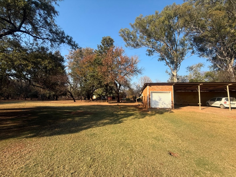 To Let 4 Bedroom Property for Rent in Rietfontein A H North West